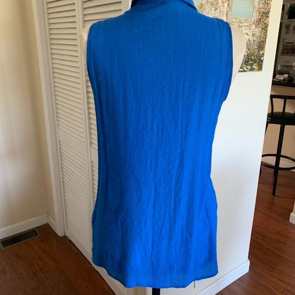 Very pretty, royal blue sleeveless coverup in good condition. - Picture 4 of 6